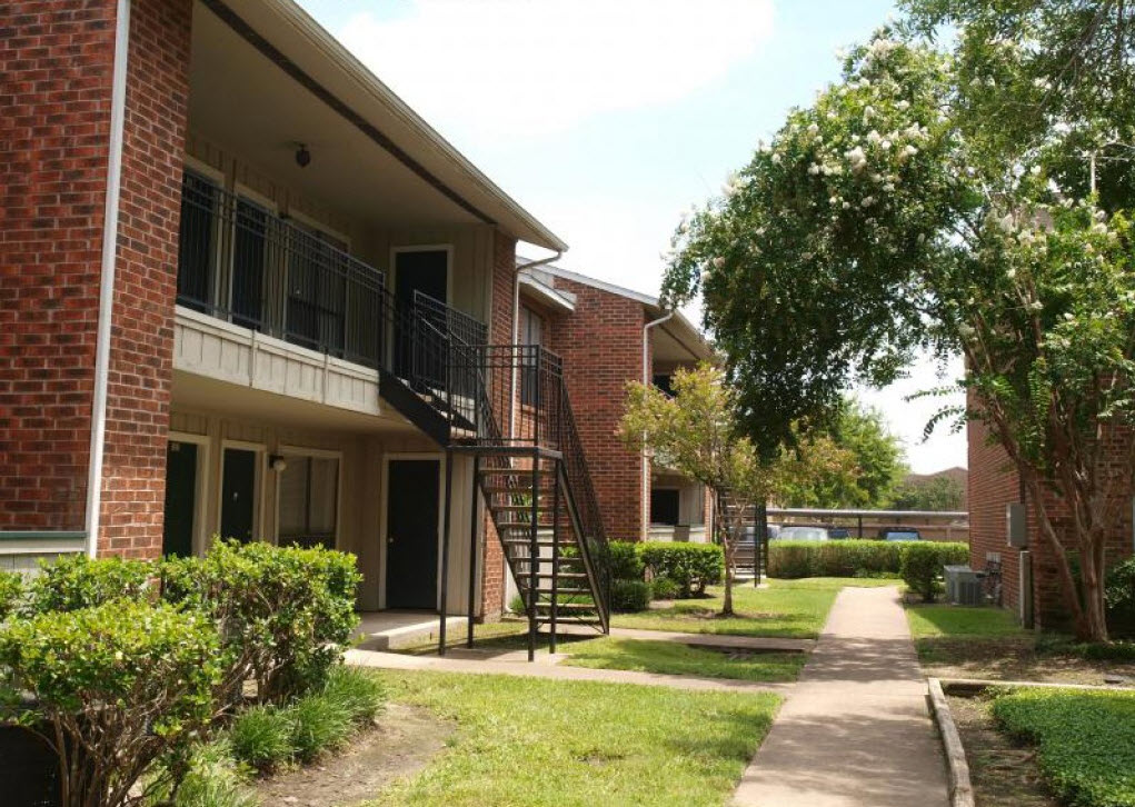 Rockridge Bend Apartment