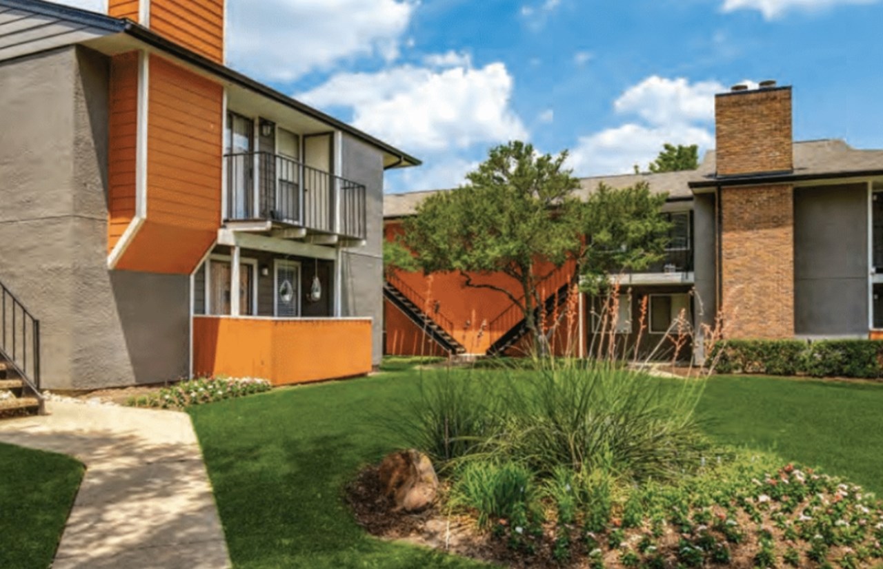6500 South - Dallas, TX - Photo 1 of 9