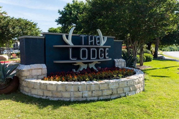 Lodge at Southwest Apartments