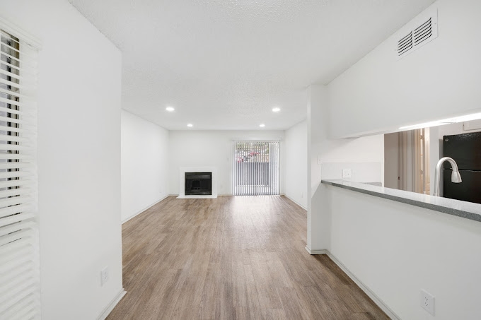 Crosby East - Living Area - Photo 7 of 15