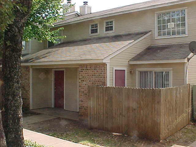 Radford Place Townhomes Apartment