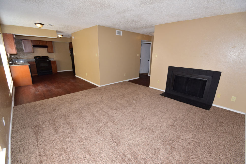 Waterside II - Living Area - Photo 6 of 26