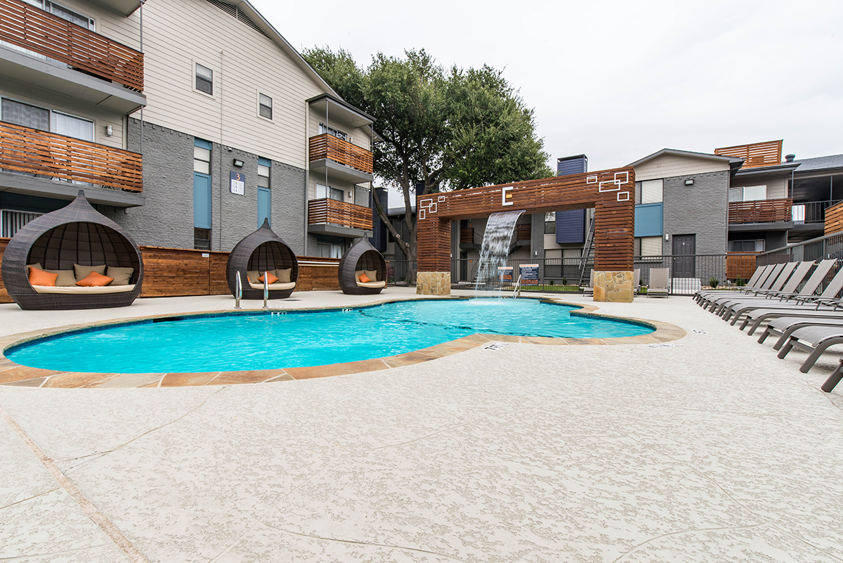 Everton at Bellmar - Pool - Photo 5 of 29