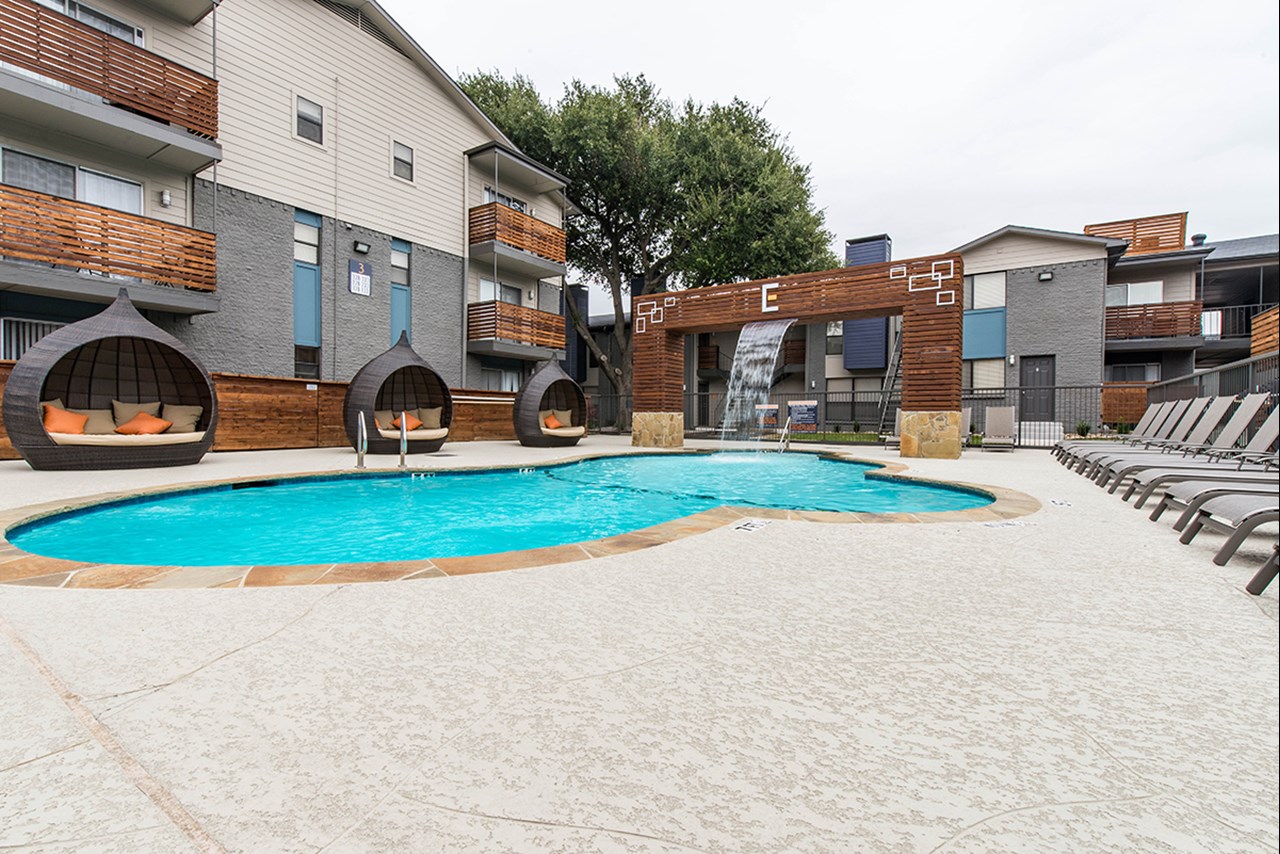 Everton at Bellmar - Pool - Photo 5 of 29