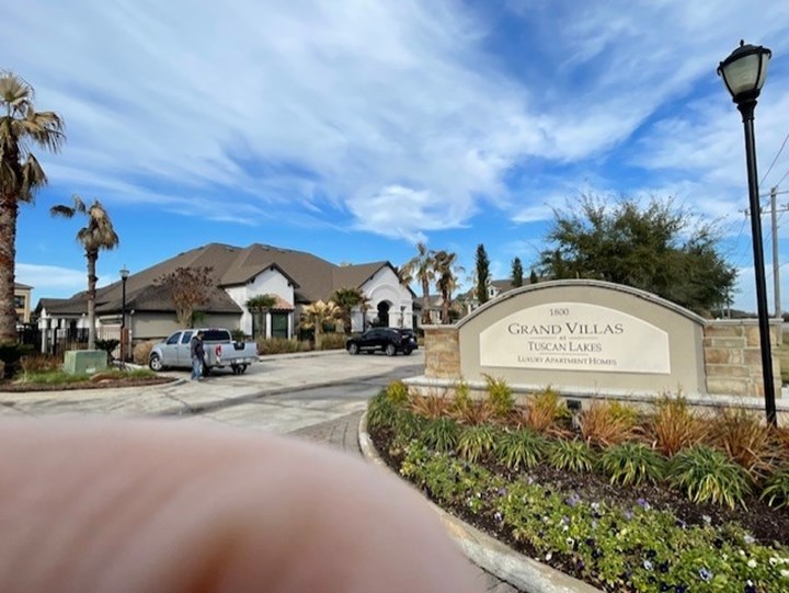 Grand Villas at Tuscan Lakes League City 1294+ for 1, 2 & 3 Beds