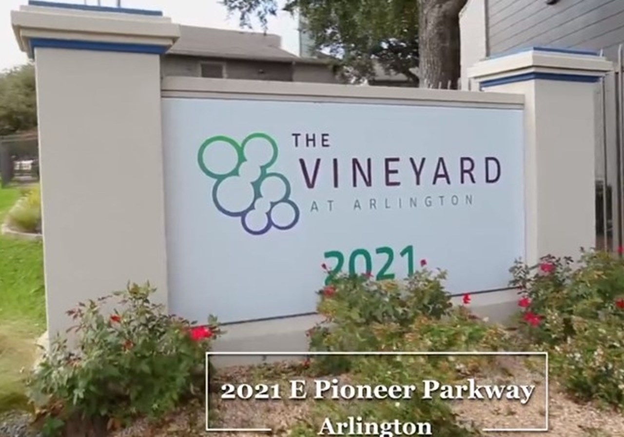 Vineyards at Arlington II - Arlington, TX - Photo 1 of 13