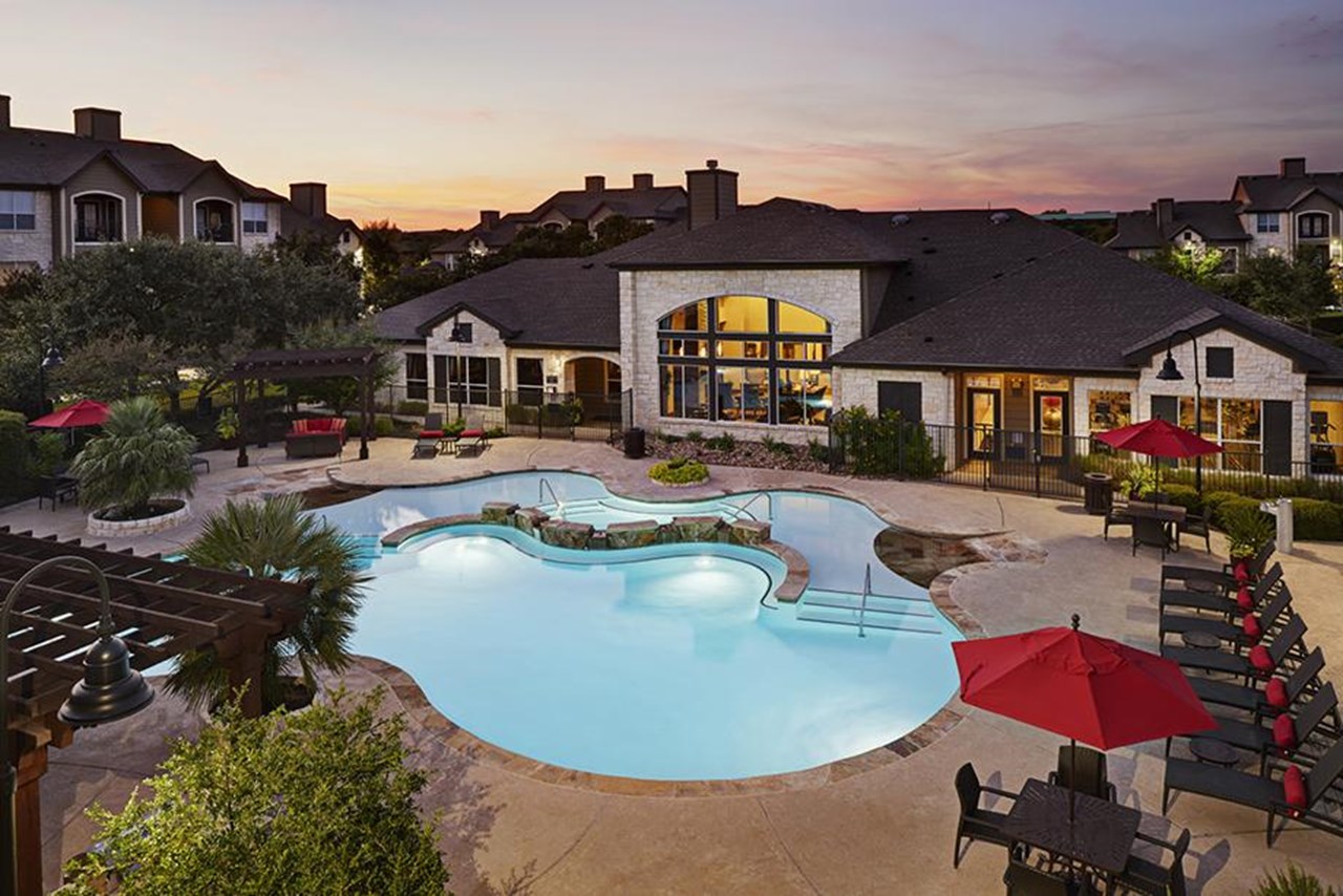 Camden Amber Oaks I - Austin, TX - Photo 1 of 5