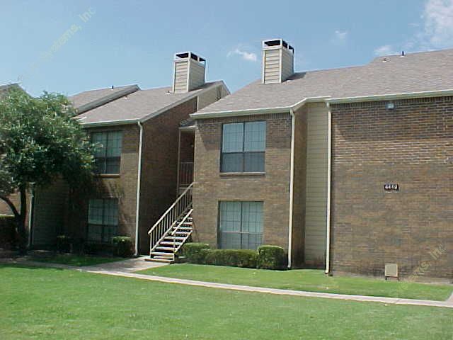 Lake Village East/West Apartment