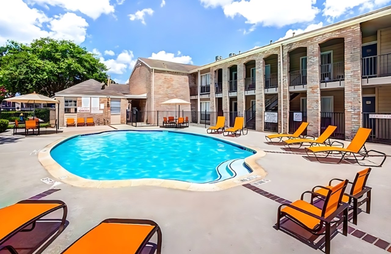 4 Eighty West Parker - Houston, TX - Photo 1 of 20