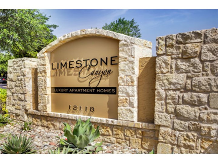 Canyon Ridge Austin 1228+ for 1, 2 & 3 Bed Apts