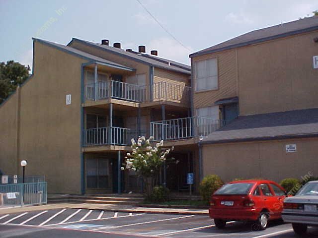 Madison Creek Apartment