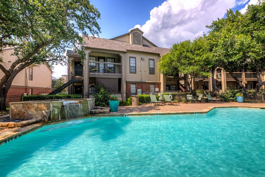 Residence at North Dallas I & II - Pool - Photo 4 of 41