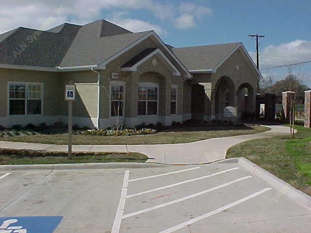 Creek Point Apartment