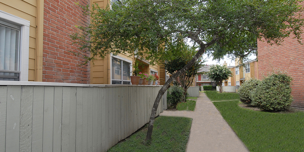 Cherry Creek - Exterior - Photo 3 of 12