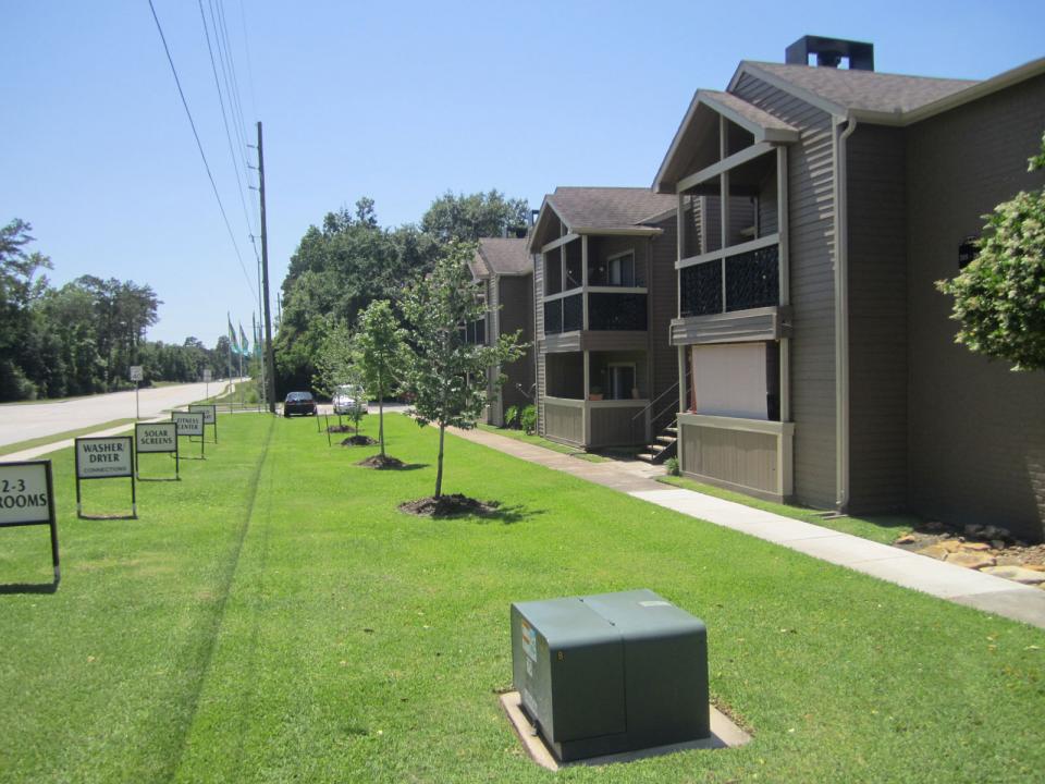 Gladstell Forest Apartment