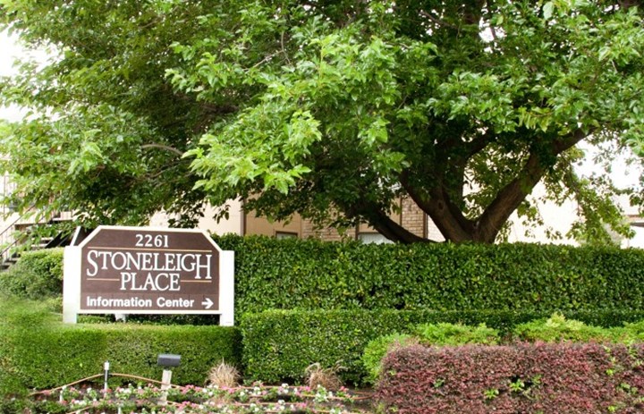 Stoneleigh Place Apartments