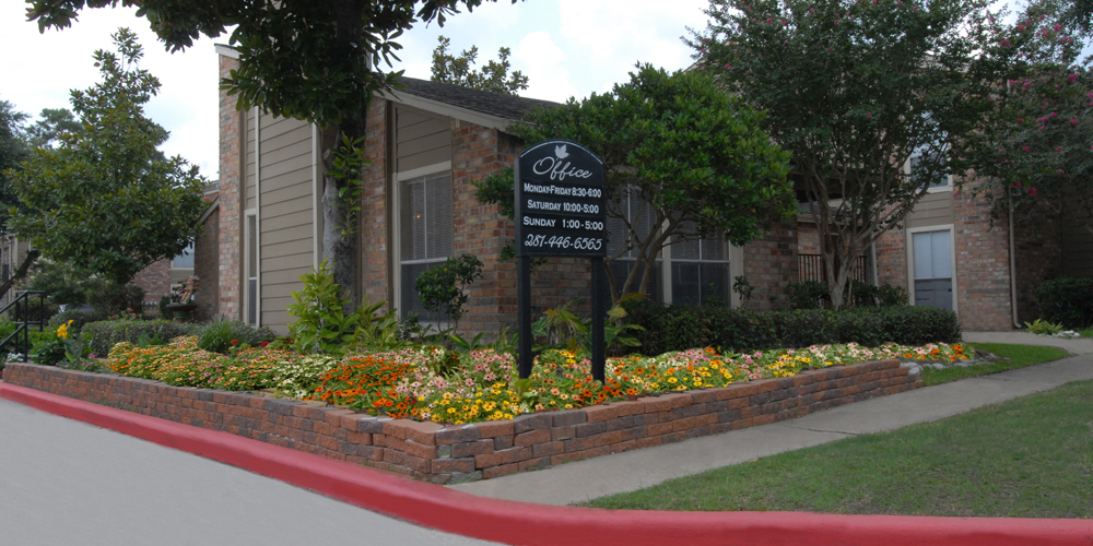 Timbers of Deerbrook Humble 899+ for 1 & 2 Bed Apts