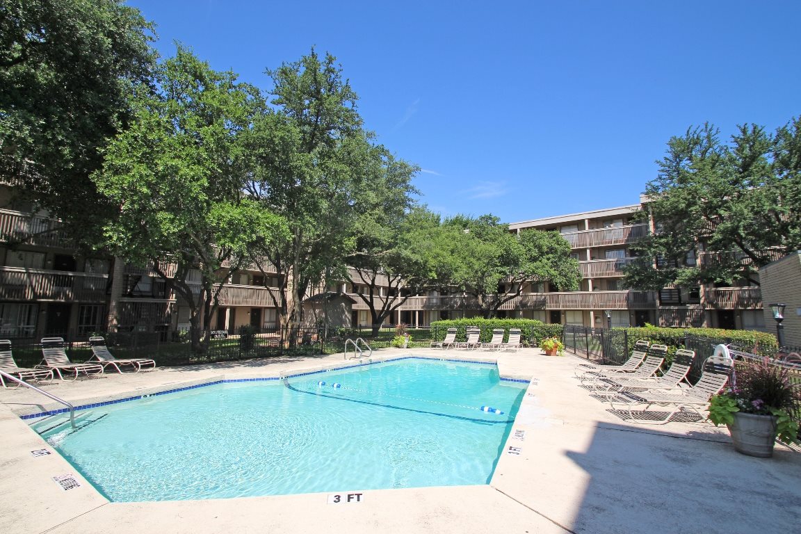 Harvard Square Apartment