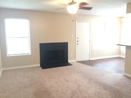 Park at Winslow - Living Room - Photo 5 of 6