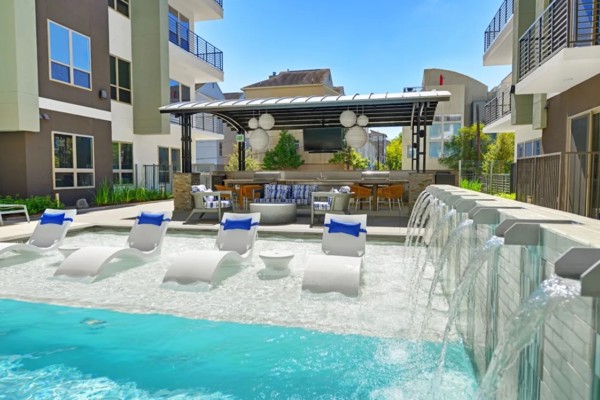 299 West Gray