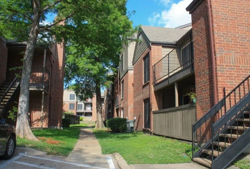 Eastgrove - Exterior - Photo 2 of 22