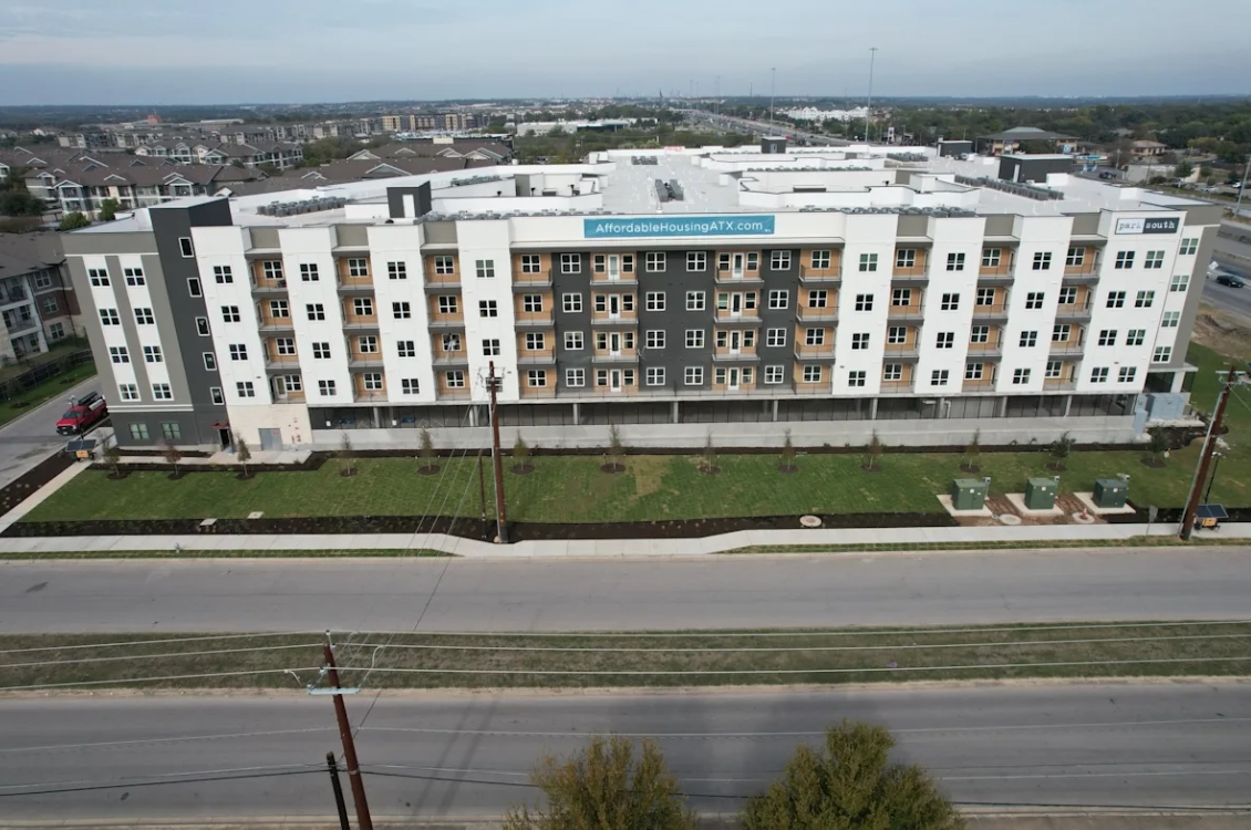 Park South - Exterior - Photo 4 of 12