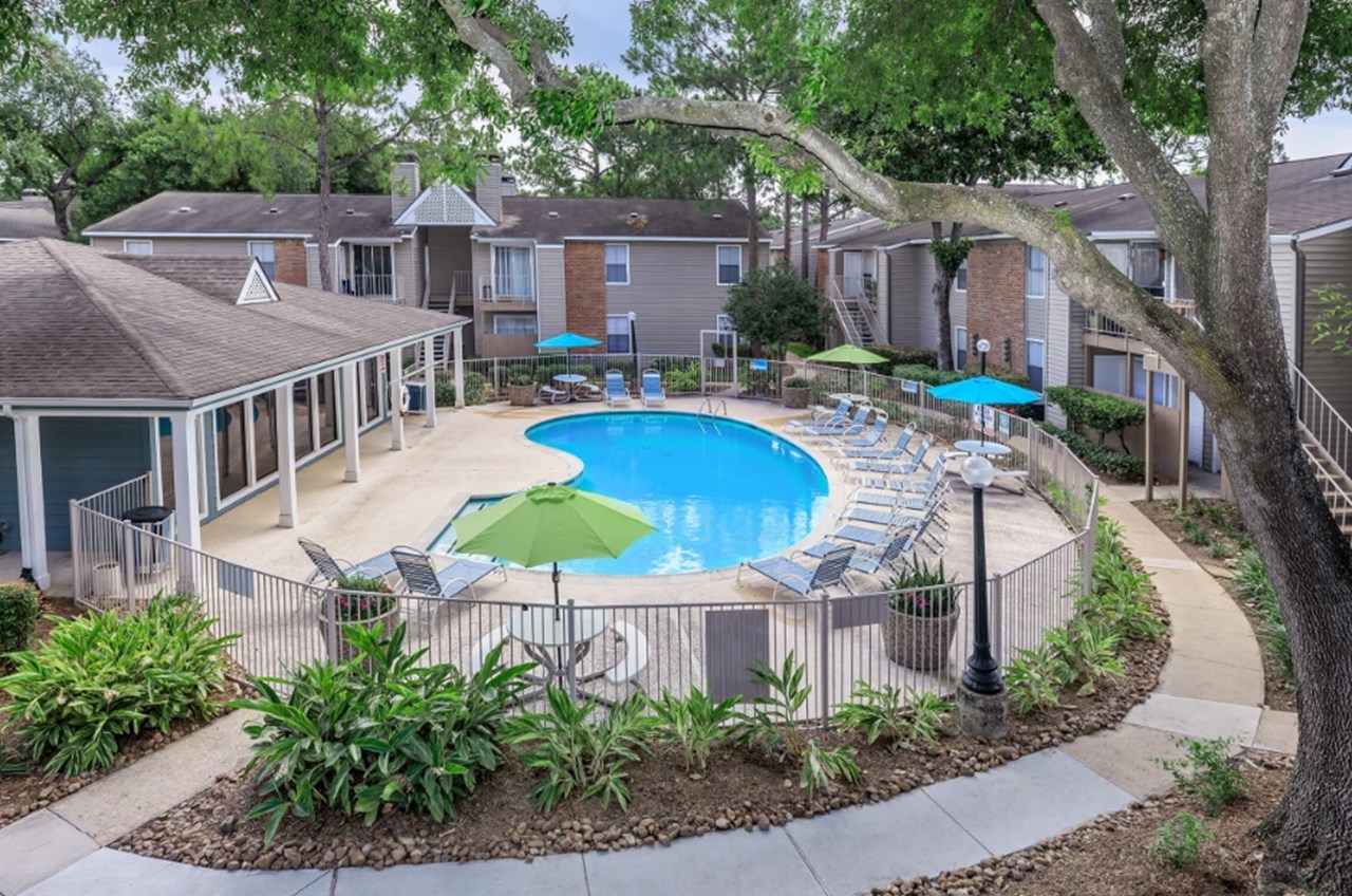 Riveraine - Houston, TX - Photo 1 of 30