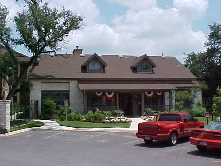 Arboretum Apartments