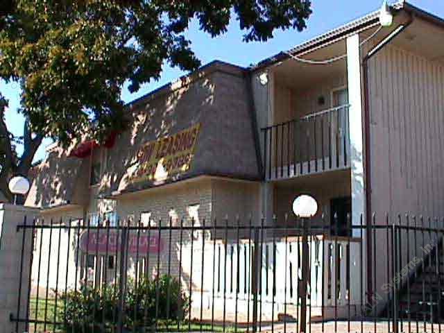 Acacia Village Apartment