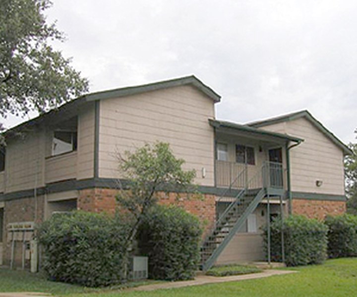 Arbor Trails Round Rock 1199+ for 1 & 2 Bed Apts