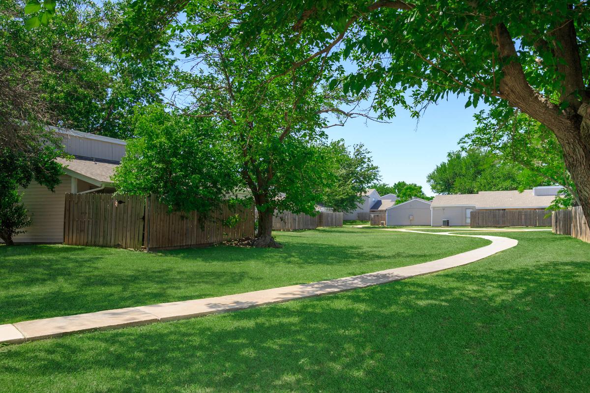 Rolling Meadows - Exterior - Photo 7 of 22