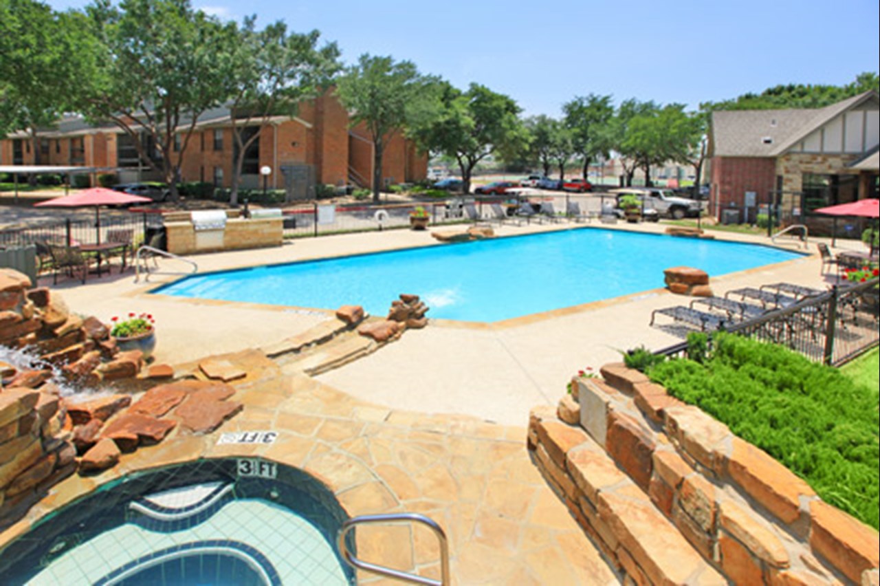 Lofton Place - Pool - Photo 3 of 12