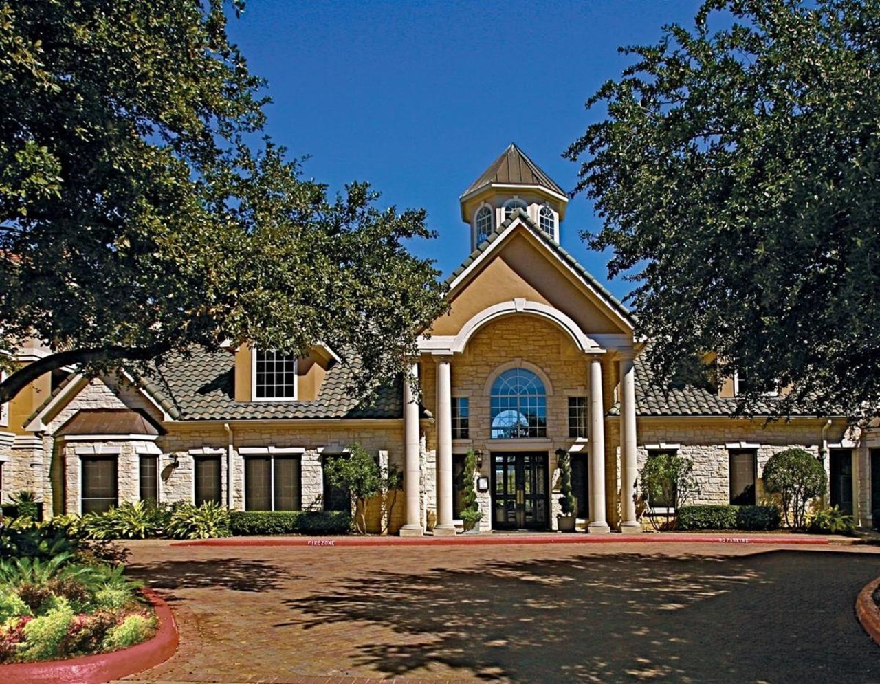 Gables at Central Park - Office - Photo 2 of 8
