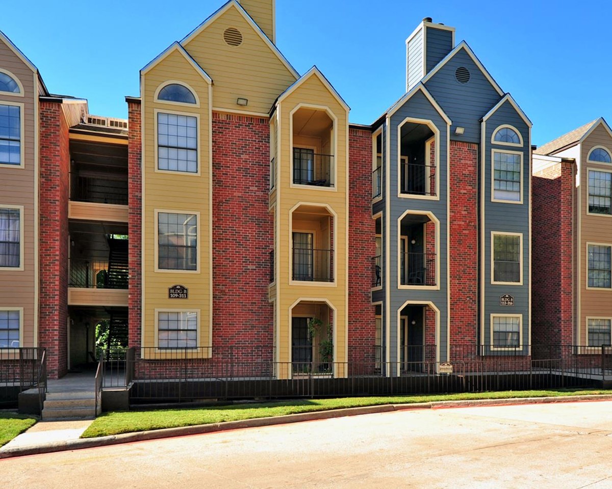 Forest Hills Apartments Dallas 780 For 1 2 Bed Apts