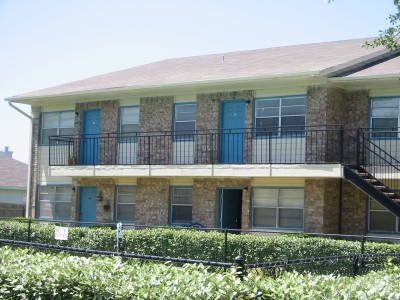 Gatewood Village Apartment