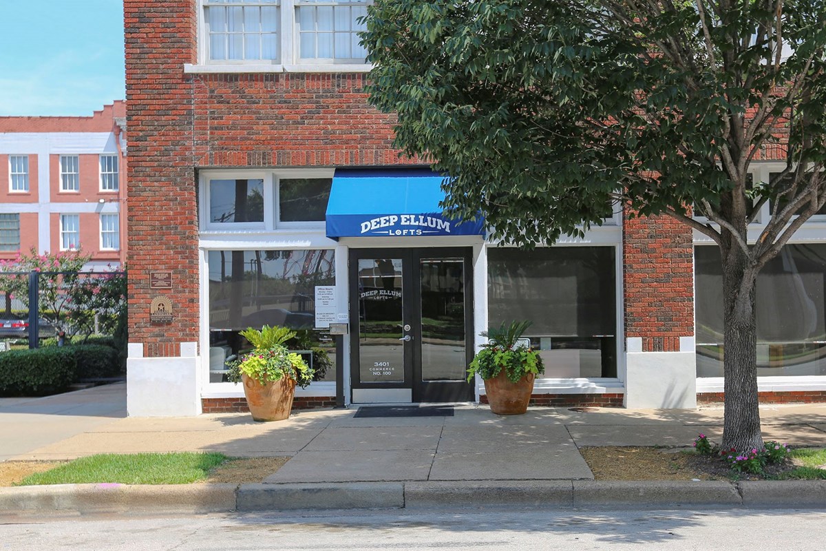 Deep Ellum Lofts Apartment