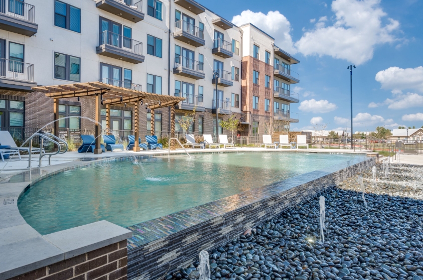 Jefferson Railhead - Pool - Photo 4 of 28