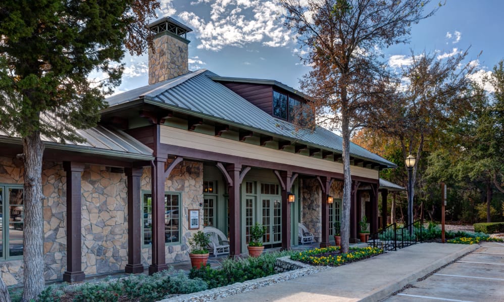 Ellwood at Lake Travis Austin 1095+ for 1, 2 & 3 Beds