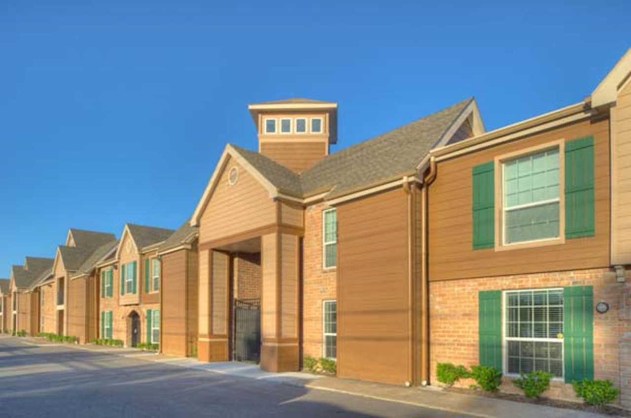 Reserve at White Oak - Houston, TX - Photo 1 of 17