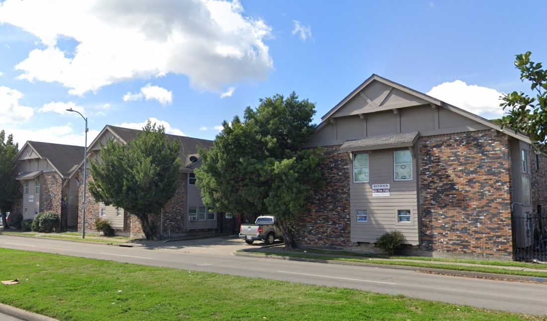Renwick Apartments Houston 989+ for 1 & 2 Bed Apts