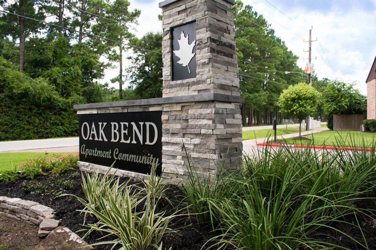 Oak Bend Place - Tomball, TX - Photo 1 of 15