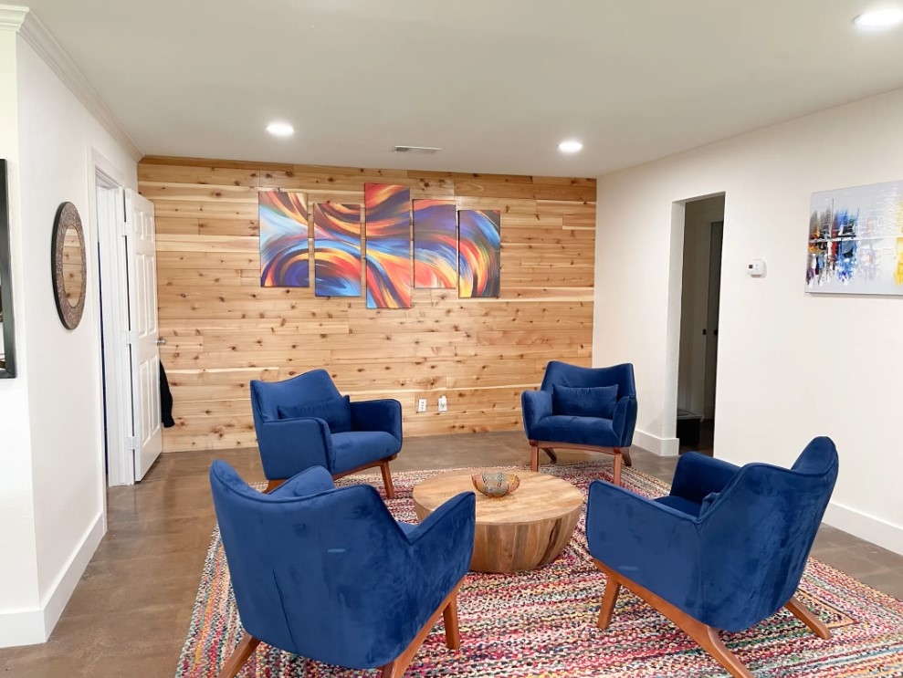 Saginaw Station - Leasing Office - Photo 7 of 18