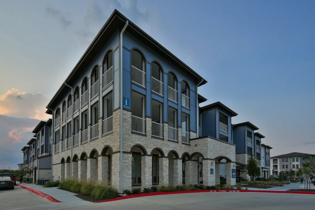 Grand at Manor - Manor, TX - Photo 1 of 16