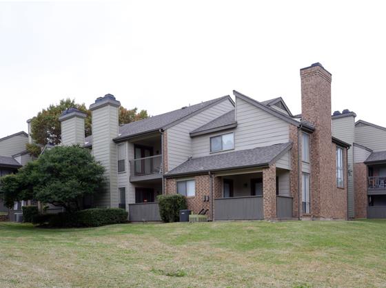 Chisholm Place Apartment