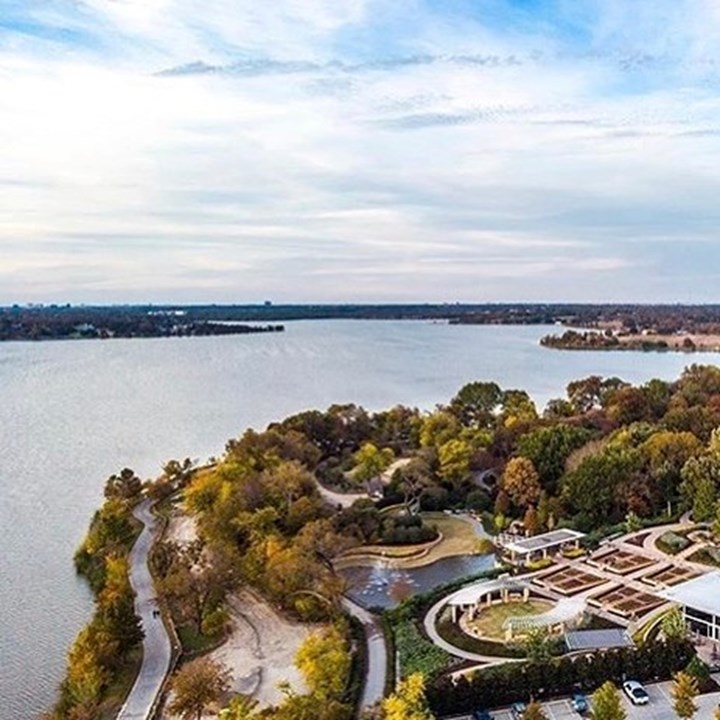 Shoreview Flats Dallas 1521+ for 1 & 2 Bed Apartments