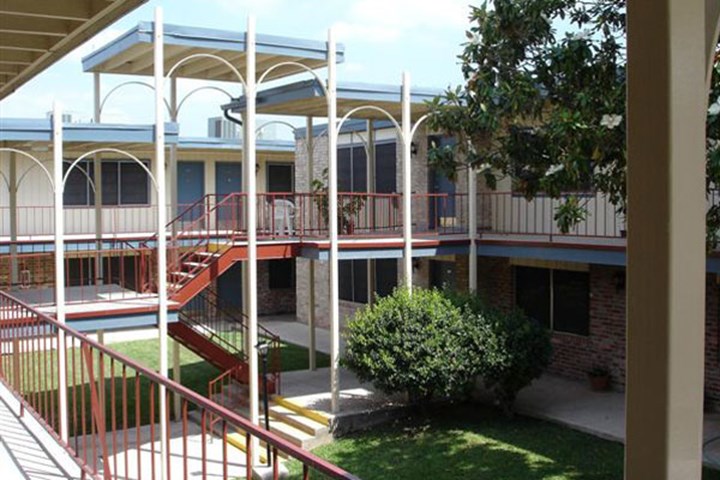 Arches Apartments