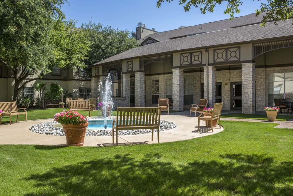 Reserve at North Dallas - Exterior - Photo 3 of 33