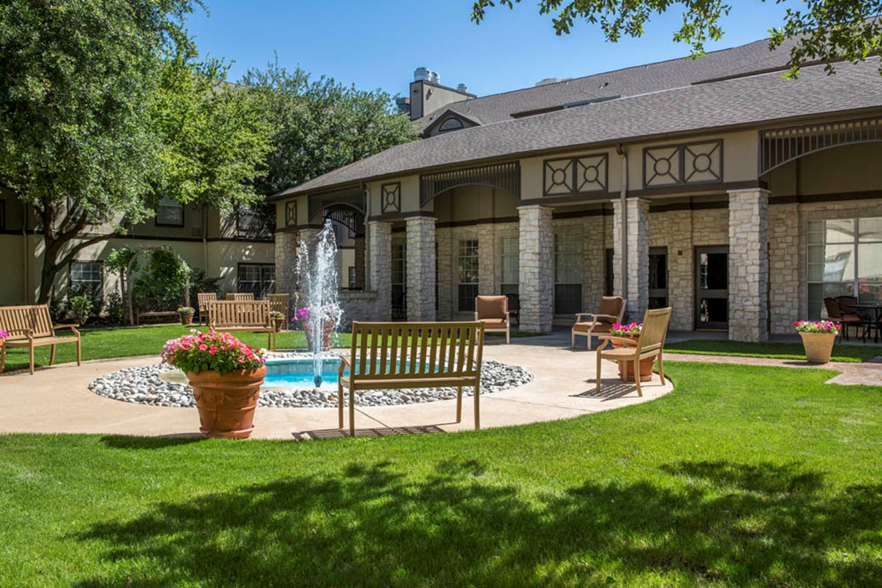 Reserve at North Dallas - Exterior - Photo 3 of 33
