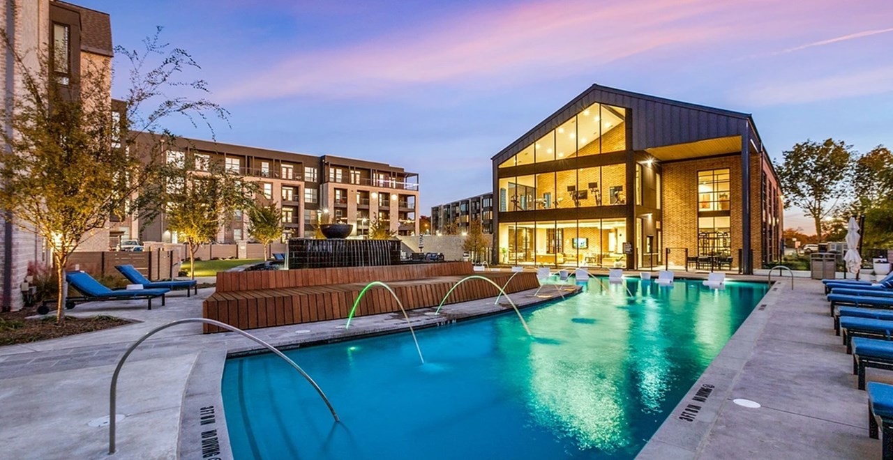 Lenox Lake Highlands - Dallas, TX - Photo 1 of 2