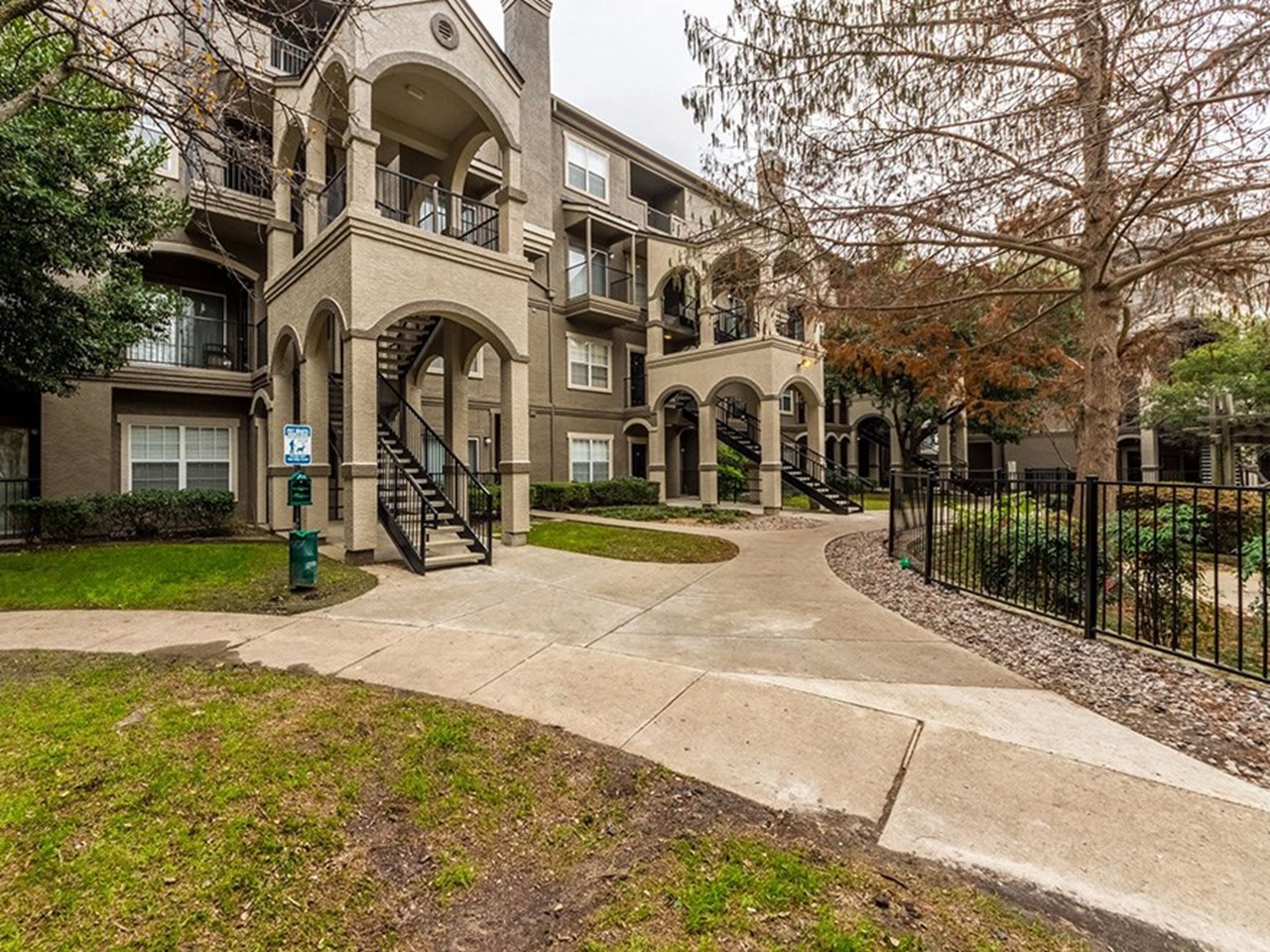 La Costa Villas - Dallas, TX - Photo 1 of 19